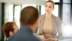 highly intelligent people often display these four habits without realizing they signal their brilliance