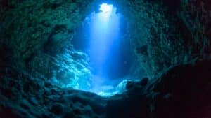 massive ocean discovered 700 kilometers beneath earth’s surface